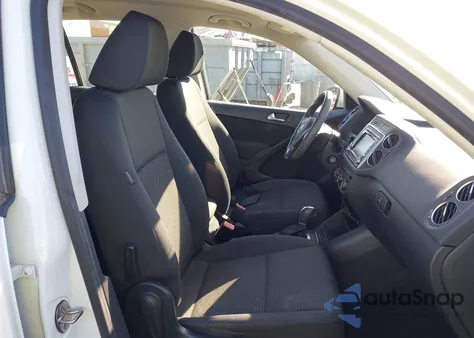 2015 Volkswagen Tiguan S из США, поврежденный, VIN WVGAV7AX9FW614377